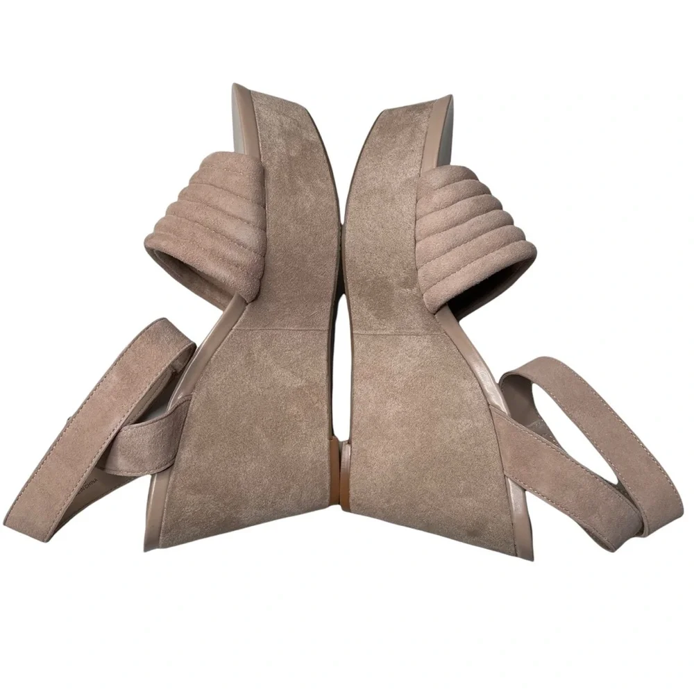 Vince Camuto Size 7 1/2 M